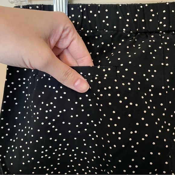 Madewell Black Polka Dot Drapey Pull-On Shorts - Picture 5 of 8